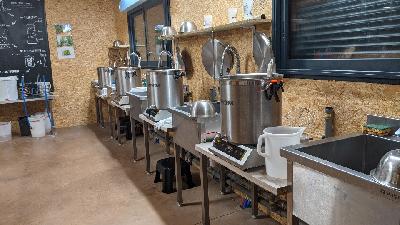 Atelier de brassage de bi&egrave;re - Brasserie de Montluc - Saint-Étienne-de-Montluc