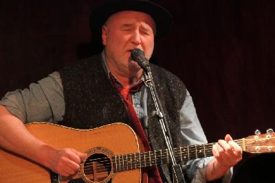 Tim O’Connor invite Charlie Daykin Chansons et musiques irlandaises - Grenoble Tim O’Connor invite Charlie Daykin Chansons et musiques irlandaises - Grenoble