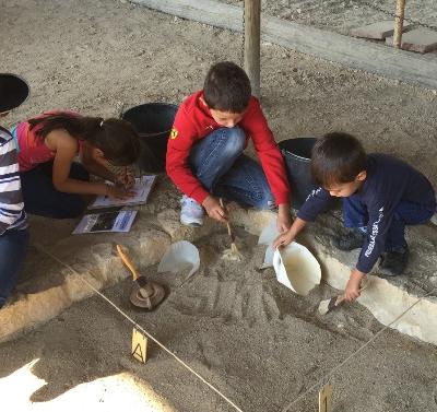 Atelier d'initiation &agrave; la fouille gallo-romaine - Soyons