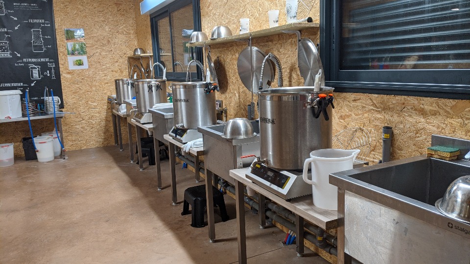 Atelier de brassage de bi&egrave;re - Brasserie de Montluc - Saint-Étienne-de-Montluc