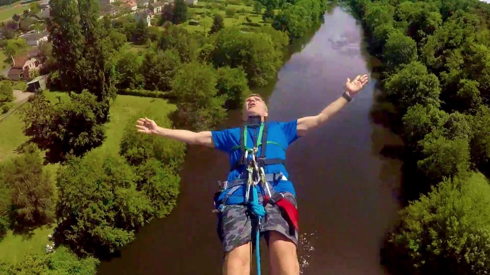Saut &agrave; l'&eacute;lastique &agrave; Le Blanc - Le Blanc
