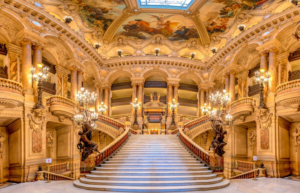  Op&eacute;ra Garnier&nbsp;: visite guid&eacute;e cont&eacute;e avec une com&eacute;dienne  - Paris