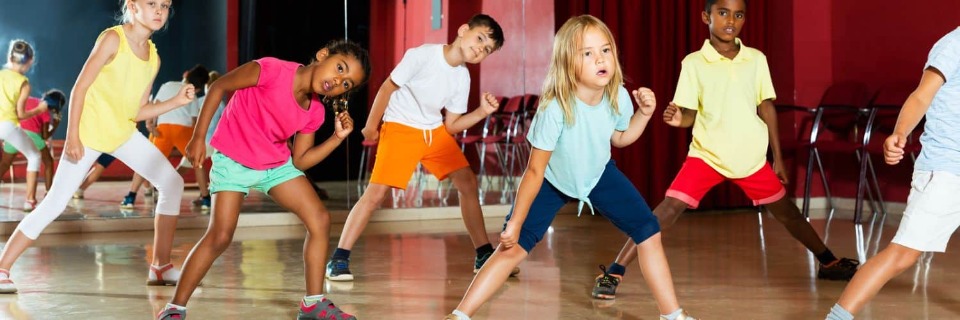 Semaine de la Danse &agrave; la Halle Flachat - initiation enfant modern jazz - Asnières-sur-Seine
