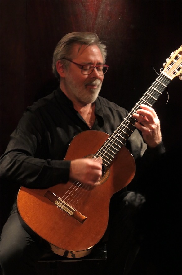 Amando Risue&ntilde;o chant et guitare d'Argentine - Grenoble