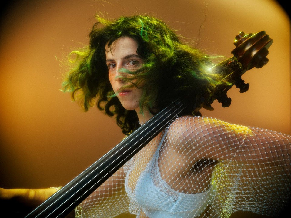 LOUISE KNOBIL - Un jazz chant&eacute; paillet&eacute; libre et p&eacute;tillant - Saint-Denis